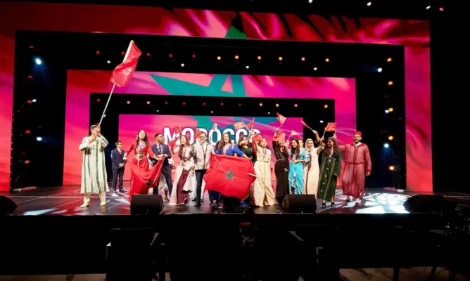 طلاب مغاربة يتأهلون لنصف نهائي كأس العالم لمسابقة “Enactus” (صور)