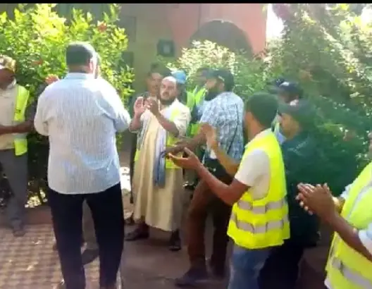 “المحطة” تخرج أرباب “الطاكسيات” للاحتجاج أمام جماعة بأزيلال