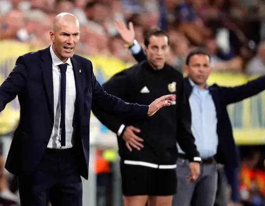 بعد الهزيمة القاسية أمام الـPSG .. الريال يمنح زيدان مهلة 4 مباريات