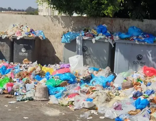 بعد تأخر دام أشهرا .. الشروع في توزيع معدات جديدة للنظافة بالبيضاء