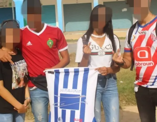 نشروا أغنية تحريضية.. اعتقال 5 شبان بمرتيل هددوا بقتل جماهير طنجة