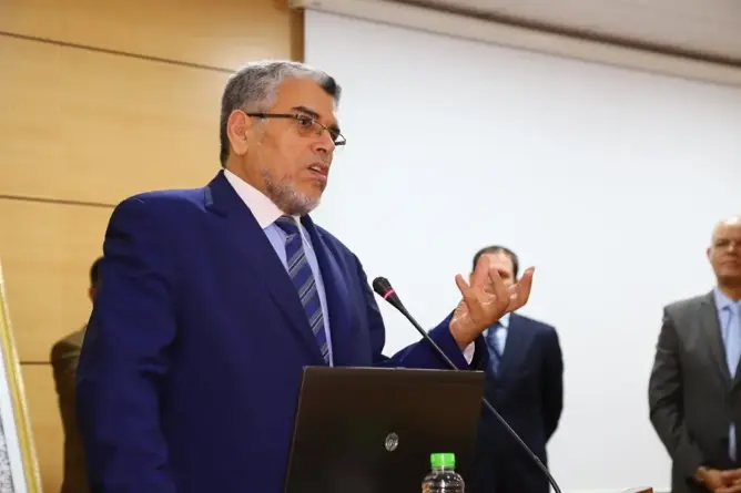 الرميد: العثماني ينظر في مصير “عريضة الحياة” و5 عرائض غير مقبولة