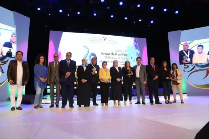 بحضور شخصيات سياسية وفنية.. تتويج فنانات بجائزة تميز المرأة المغربية