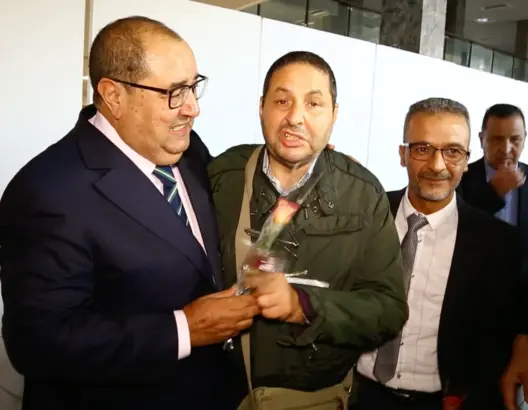 بحضور خصومه داخل الحزب .. لشكر يحتفي بالمصالحة ويمد يده لليسار (صور)