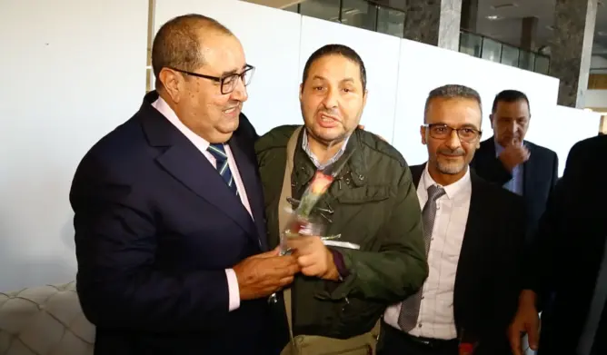 بحضور خصومه داخل الحزب .. لشكر يحتفي بالمصالحة ويمد يده لليسار (صور)