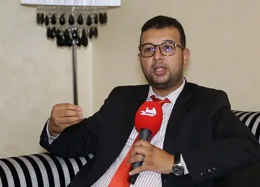 الناصري يكتب: التضليل الإعلامي في مواجهة الإنجاز الحكومي
