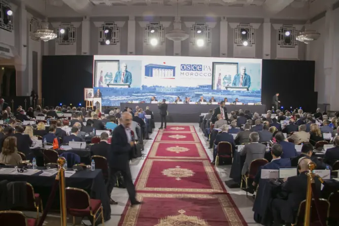 “برلمانيو العالم”: الهجرة تُرهق الكل ورؤية المغرب لمكافحة الإرهاب جيدة