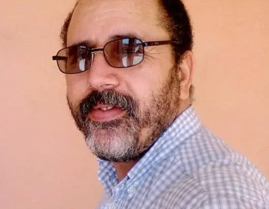 هل وكيف ولماذا ولى عهد “كاد المعلم أن يكون رسولا” ؟