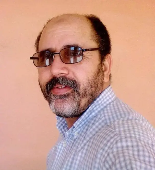 هل وكيف ولماذا ولى عهد “كاد المعلم أن يكون رسولا” ؟