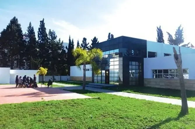 نقابة ترفض “انفراد” مدير مدرسة الهندسة المعمارية بتطوان بالبرمجة البيداغوجية