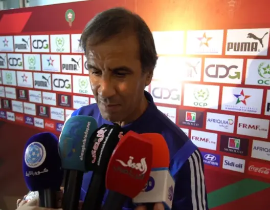 مدرب المنتخب الليبي يعلق على المباراة والملعب الشرفي بوجدة  (فيديو)