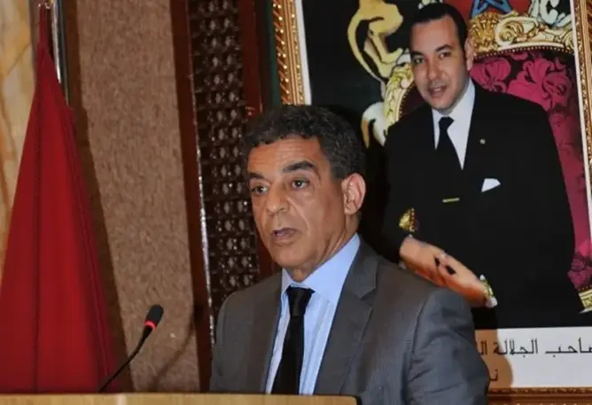 نائب رئيس مجلس النواب يوضح حقيقة منعه من مغادرة التراب الوطني