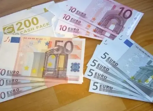 توقيف سياح بريطانيين وبحوزتهم “يورو” مزور بأحد أسواق أكادير