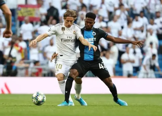ريال مدريد ينجو من فخ كلوب بروج البلجيكي ويتعادل بصعوبة