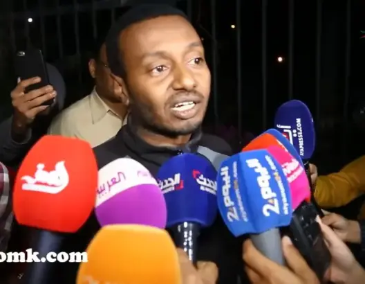خطيب الريسوني في أول تصريح بعد العفو الملكي: خرجت اكثر إيمانا وحبا لهاجر