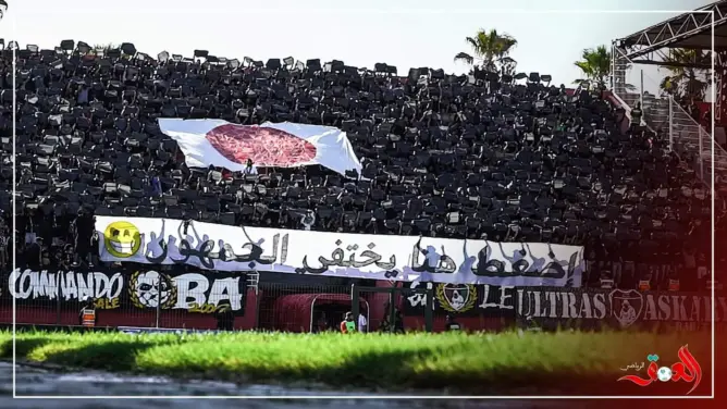 جماهير الجيش الملكي تحتج على إدارة الفتح الرباطي بهذه الطريقة (فيديو)