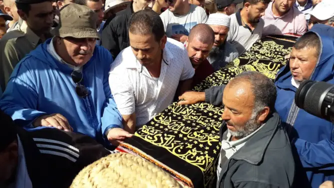المئات يشيعون جثمان كركيش بتطوان .. وبنعبد الله: يوم حزين (فيديو وصور)