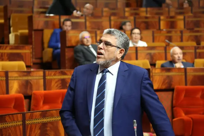 الرميد يدعو إلى رفع السرية عن عمل اللجان البرلمانية
