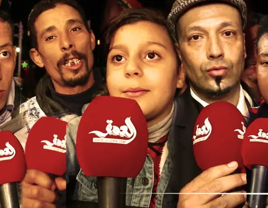 أجواء تفاعل زوار مهرجان مراكش مع مرور الفنانين على “البساط الأحمر” (فيديو)