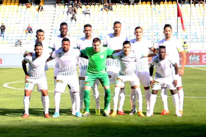الاتحاد البيضاوي يهزم الدفاع في آخر اللحظات ويعبر لنهائي كأس العرش