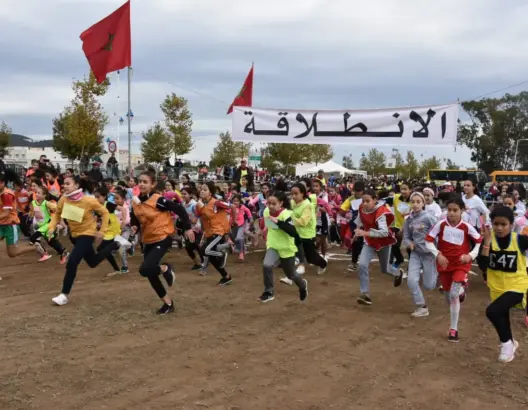 أزيد من 500 متسابق ببطولة العدو الريفي المدرسي بعمالة المضيق الفنيدق (صور)