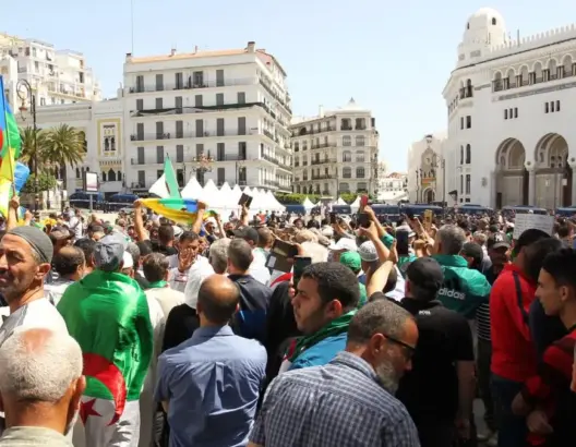 بينهم مغربي.. الأمن الجزائري يوقف أزيد من 170 متظاهرا ويواصل فض مسيرات الحراك
