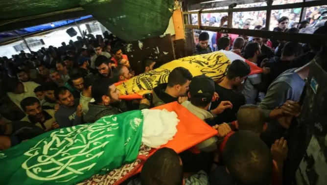 ارتفاع عدد شهداء غزة .. والمقاومة ترد بالصواريخ وتصيب 65 إسرائيليًا