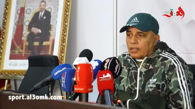 طاليب: النظام الداخلي للجيش الملكي يمنع نزع القميص بعد تسجيل الهدف