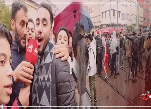 تحت الأمطار.. احتفالات بالحي المحمدي بعد تتويج “الطاس” بكأس العرش (فيديو)