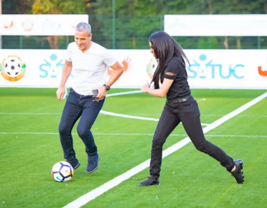 كأس العالم للأيتام يجمع الشيخة شيخة بنت حمد بمسؤولي تيزنيت
