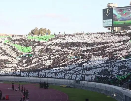 تيفو جماهير الرجاء في “الديربي” (فيديو)