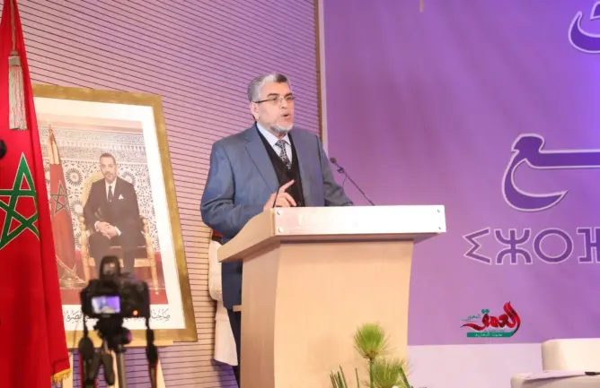 الرميد: تغيير الدين غير مجرَّم.. وليس من حق الأمن اقتحام المنازل والتجسس