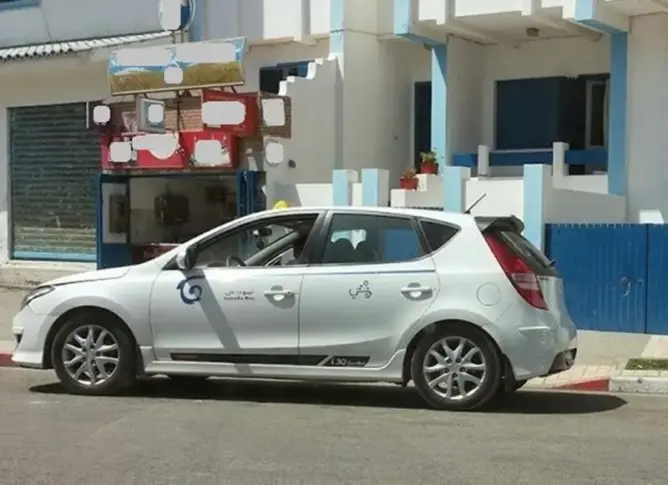 تغيير لون “الطاكسيات” بـ3 مدن بالشمال يثير الجدل.. نقابات ترفض والعمالة توضح