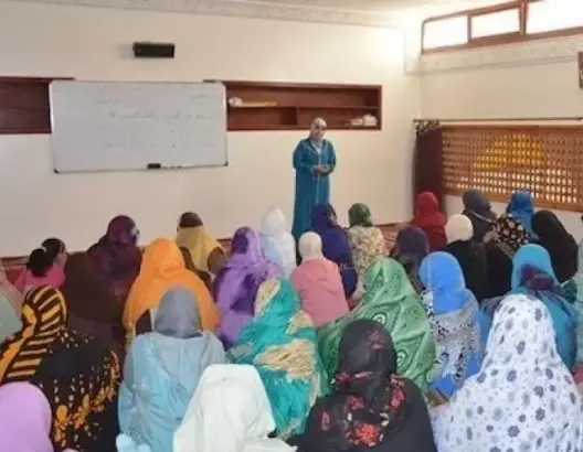 بعد توقيف الدراسة بالمدارس والجامعات.. تعليق دروس محو الأمية بالمملكة
