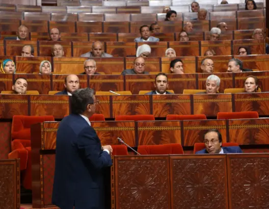 أخنوش: مُستعد للمحاسبة ولا ريع في “أليوتيس”.. والفرق النيابية تعلق