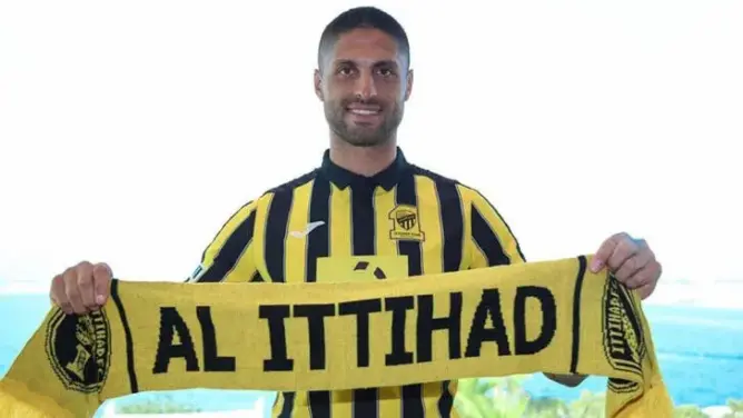 المغربي داكوستا يطرق باب ‘‘الفيفا‘‘  بسبب أزمة اتحاد جدة