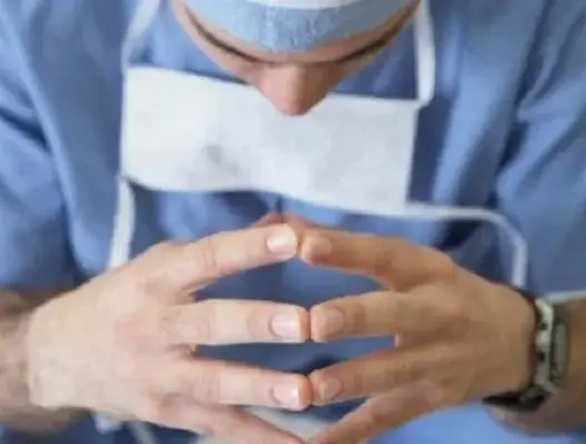 أطباء القطاع العام والخاص