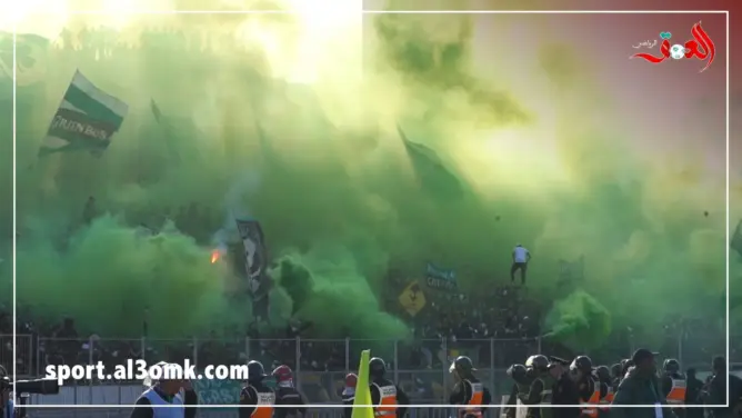 كراكاج جماهير الرجاء في مباراة الديربي (فيديو)