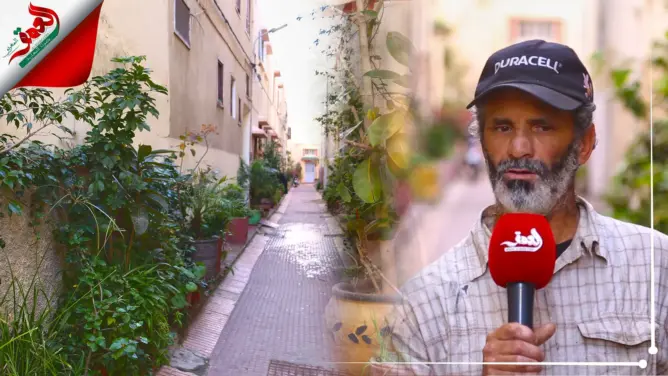سلاويون يستأجرون خمسينيا لتنظيف وتزيين حيّهم.. والأخير: هذا عملي منذ 20 عاما (فيديو)