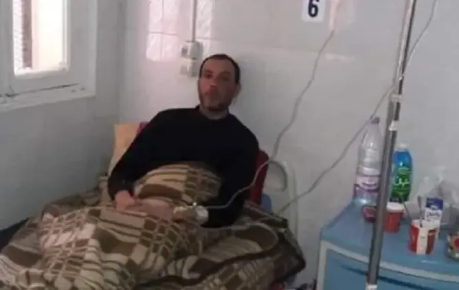 بعد خبر العمق.. قنصل المملكة يصل لمواطن تعرض لمحاولة قتل بالجزائر
