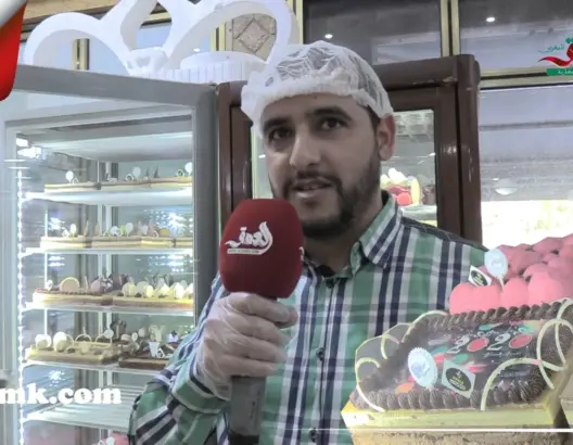 ساعات قبل حلوله.. صاحب مخبزة يكشف أنواع وأسرار حلويات “البوناني” (فيديو)