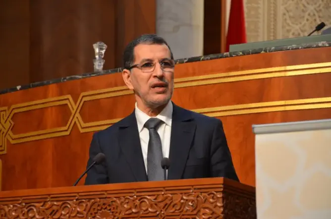 بسبب “كورونا”.. الحكومة تؤجل تسوية الترقيات ومباريات التوظيف