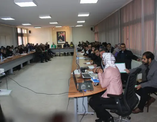 منشطو المدارس الإيكولوجية والصحفيون الشباب يلتئمون بأكاديمية بني ملال