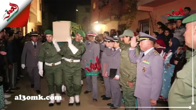 الحاجب تودع مجندا بالخدمة العسكرية في جنازة مهيبة (فيديو)