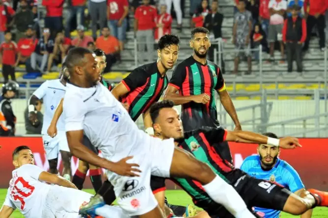 إنطلاق عملية بيع تذاكر كلاسيكو الوداد والجيش الملكي