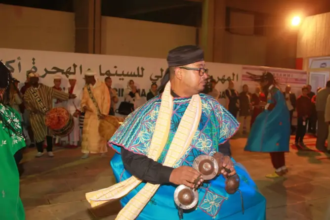 اليونسكو تسجل فن “كناوة” المغربي تراثا إنسانيا