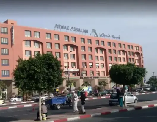 شاب يهدد بالانتحار من أعلى عمارة بمراكش والأمن يتدخل