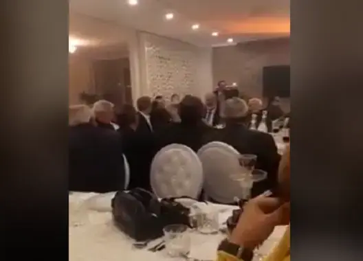 “يالبطة الله يهديك”.. مسؤولو الرجاء والترجي يستفزون الوداد بتونس