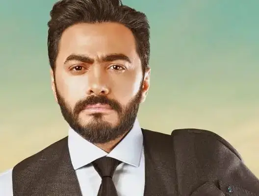 بقاعات السينما المغربية.. تامر حسني يروج لفيلمه “الفلوس” بالدارجة (فيديو)