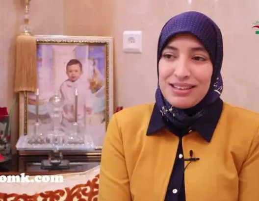 كريمة.. مغربية من الناظور يتابعها 3 ملايين شخص على اليوتيوب (فيديو)